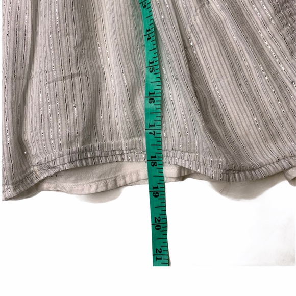 EUC Tape a l’œil 4y white shimmer silver dress - Picture 9 of 12